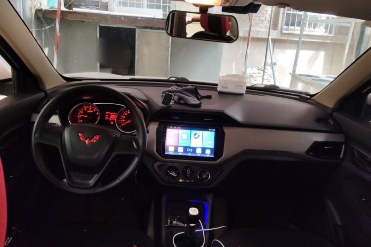 Used Wuling Hongguang 2021 1.5L Revised S Base Version with Electric Power Steering LAR Center Console