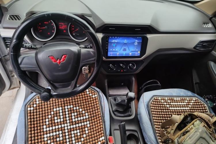Used Wuling Hongguang 2021 1.5L Revised S Standard Version with Electric Power Steering LAR Center Console