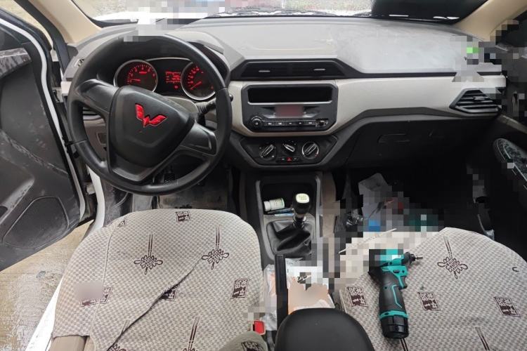 Used Wuling Hongguang 2021 1.5L Revised S Standard Version with Electric Power Steering LAR Center Console