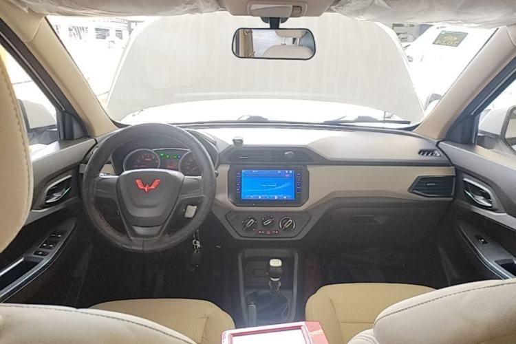 Used Wuling Hongguang 2021 1.5L Revised S Standard Version with Electric Power Steering LAR Center Console