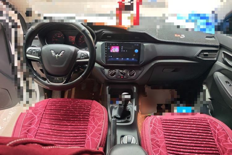 Used Wuling Hongguang 2021 1.5L Revised S Base Version with Electric Power Steering LAR Center Console