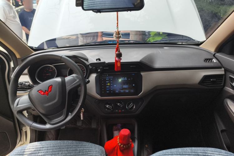 Used Wuling Hongguang 2021 1.5L Revised S Standard Version with Electric Power Steering LAR Center Console