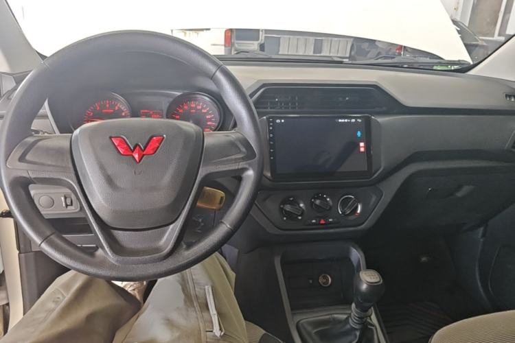 Used Wuling Hongguang 2021 1.5L S Base Version LAR Center Console