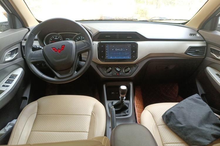 Used Wuling Hongguang 2021 1.5L Facelift S Comfort Version Hydraulic Power Steering LAR Center Console