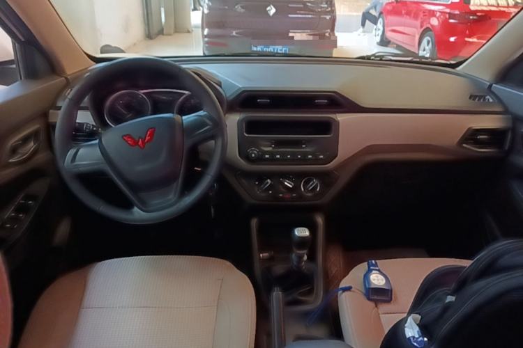 Used Wuling Hongguang 2021 1.5L Revised S Standard Version with Electric Power Steering LAR Center Console