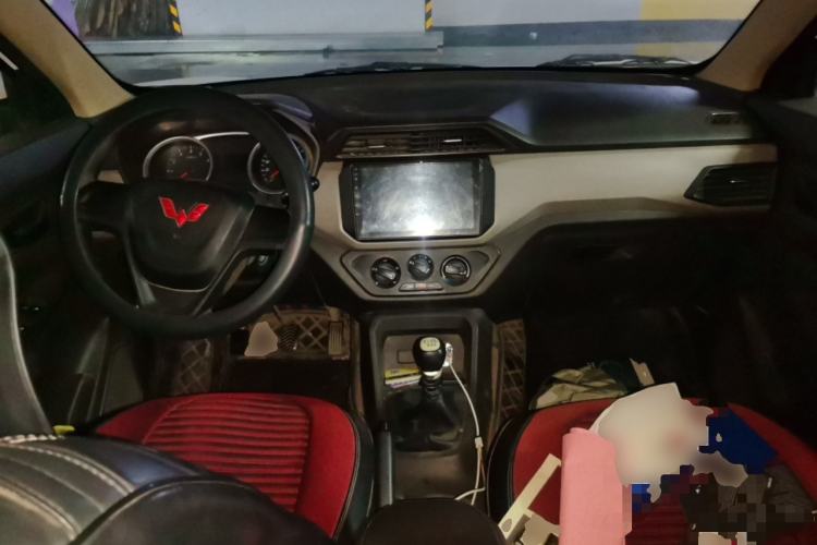 Used Wuling Hongguang 2021 1.5L S Standard Version LAR Center Console