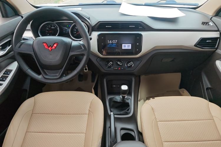 Used Wuling Hongguang 2021 1.5L Facelift S Comfort Version Hydraulic Power Steering LAR Center Console