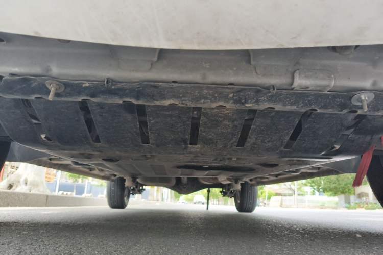 Used Wuling Hongguang 2021 1.5L Revised S Standard Version Hydraulic-Power-Assisted LAR Chassis Front