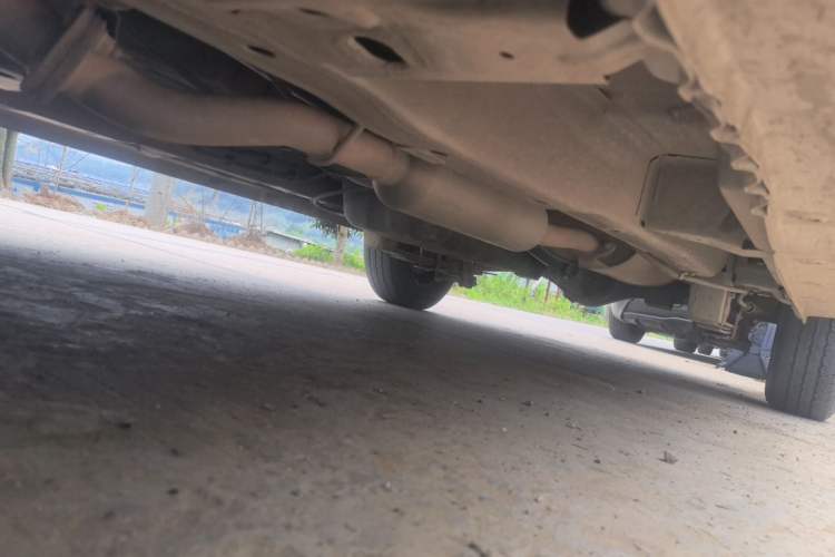 Used Wuling Hongguang 2021 1.5L Revised S Base Version Hydraulic Power Steering LAR Chassis Front Left