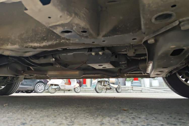 Used Wuling Hongguang 2021 1.5L S Standard Version LAR Chassis Front Right