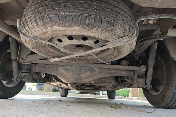 Used Wuling Hongguang 2021 1.5L Revised S Standard Version Hydraulic-Power-Assisted LAR Chassis Rear