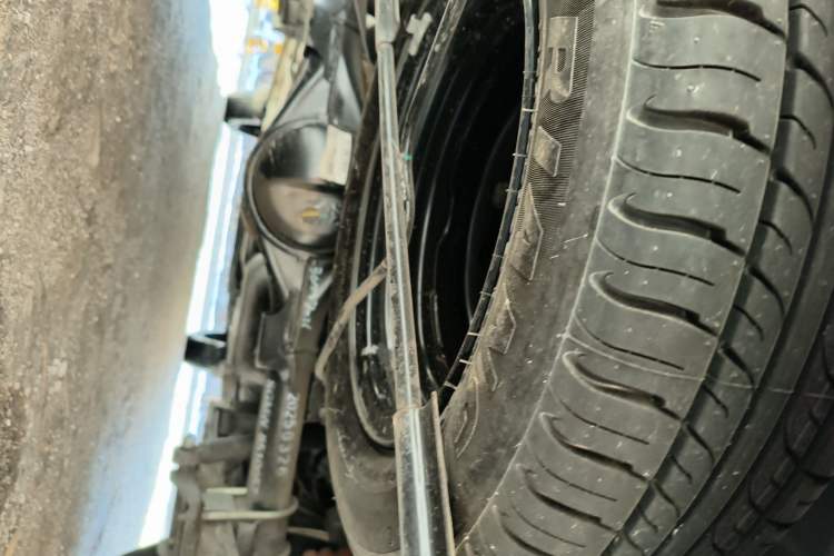 Used Wuling Hongguang 2021 1.5L Revised S Base Version Hydraulic Power Steering LAR Chassis Rear