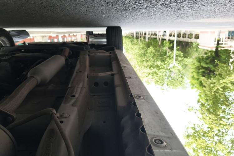 Used Wuling Hongguang 2021 1.5L Revised S Standard Version Hydraulic-Power-Assisted LAR Chassis Rear Left