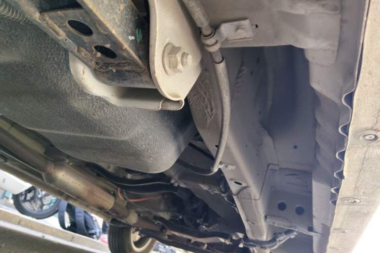 Used Wuling Hongguang 2021 1.5L S Standard Version LAR Chassis Rear Right
