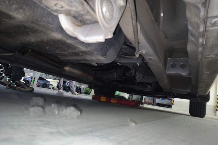 Used Wuling Hongguang 2021 1.5L Revised S Base Version Hydraulic Power Steering LAR Chassis Rear Right