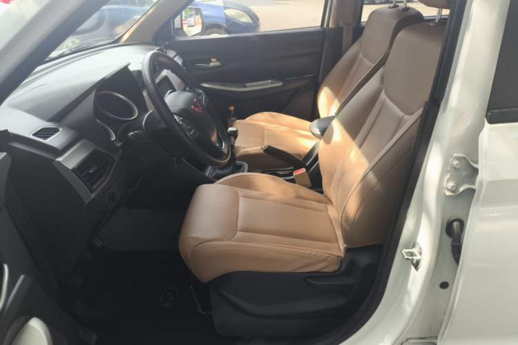 Used Wuling Hongguang 2021 1.5L Facelifted S Comfort Version with Electric Power Steering LAR Driver Seat
