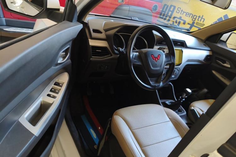 Used Wuling Hongguang 2021 1.5L S Comfort Edition LAR Driver Seat