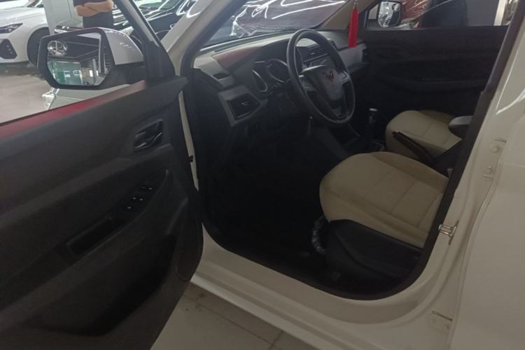 Used Wuling Hongguang 2021 1.5L Revised S Standard Version with Electric Power Steering LAR Driver Seat