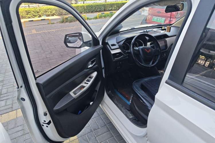 Used Wuling Hongguang 2021 1.5L Facelifted S Comfort Version with Electric Power Steering LAR Driver Seat