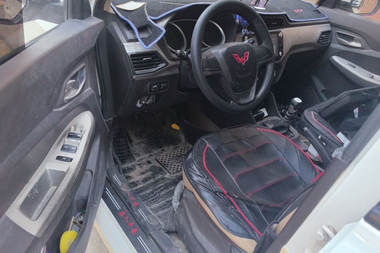 Used Wuling Hongguang 2021 1.5L S Comfort Edition LAR Driver Seat