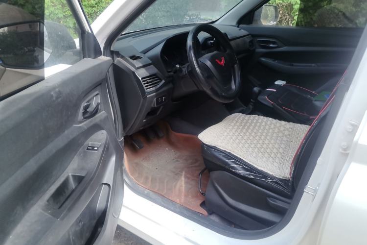 Used Wuling Hongguang 2021 1.5L Revised S Base Version with Electric Power Steering LAR Driver Seat