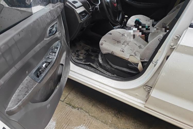 Used Wuling Hongguang 2021 1.5L Revised S Standard Version with Electric Power Steering LAR Driver Seat