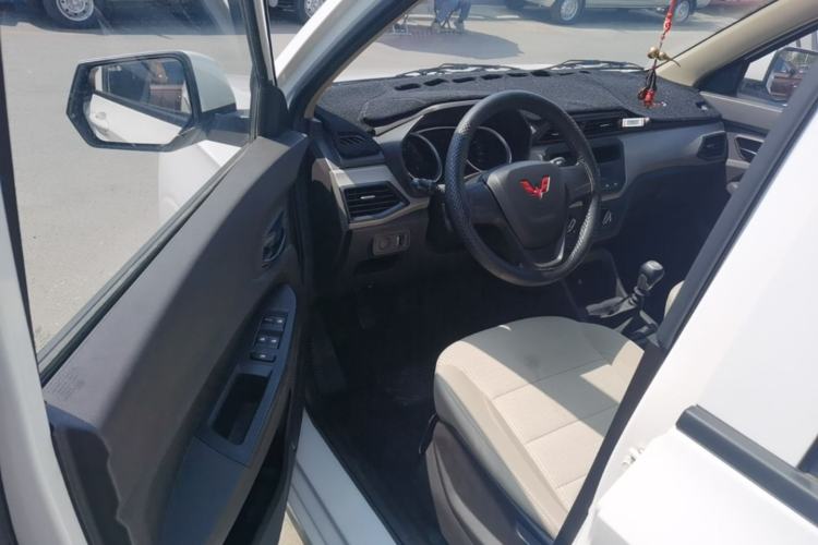 Used Wuling Hongguang 2021 1.5L S Standard Version LAR Driver Seat
