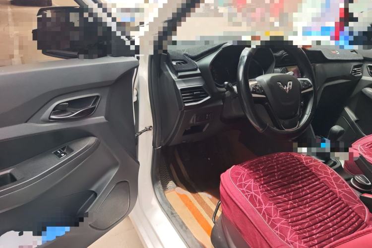 Used Wuling Hongguang 2021 1.5L Revised S Base Version with Electric Power Steering LAR Driver Seat