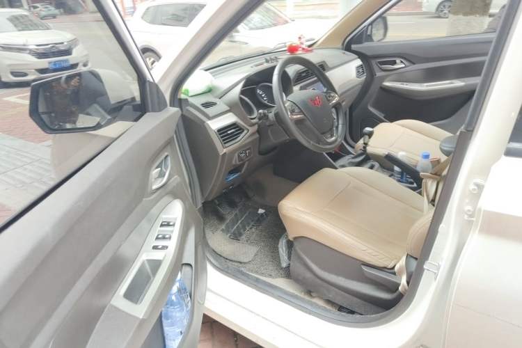 Used Wuling Hongguang 2021 1.5L S Comfort Edition LAR Driver Seat