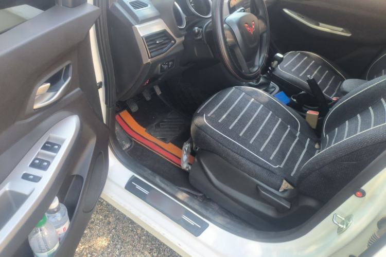 Used Wuling Hongguang 2021 1.5L S Comfort Edition LAR Driver Seat