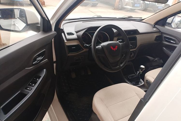 Used Wuling Hongguang 2021 1.5L S Standard Version LAR Driver Seat