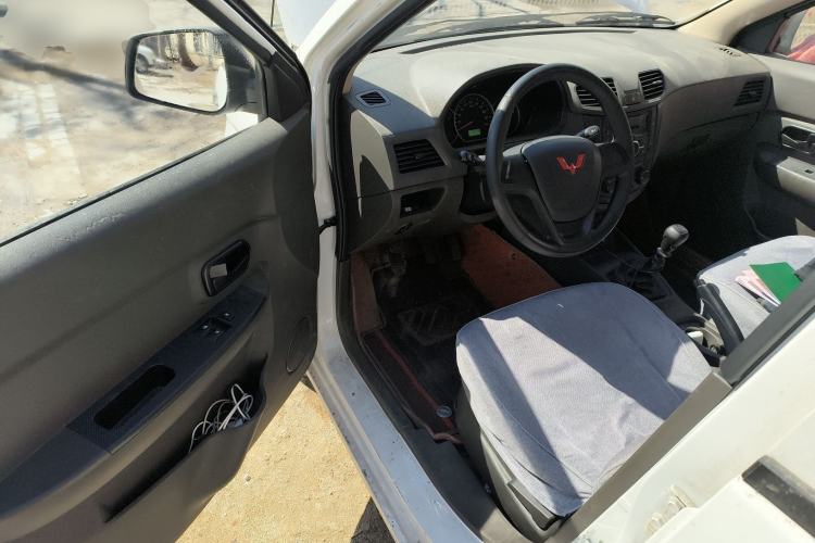 Used Wuling Hongguang 2021 1.5L Revised S Base Version Hydraulic Power Steering LAR Driver Seat