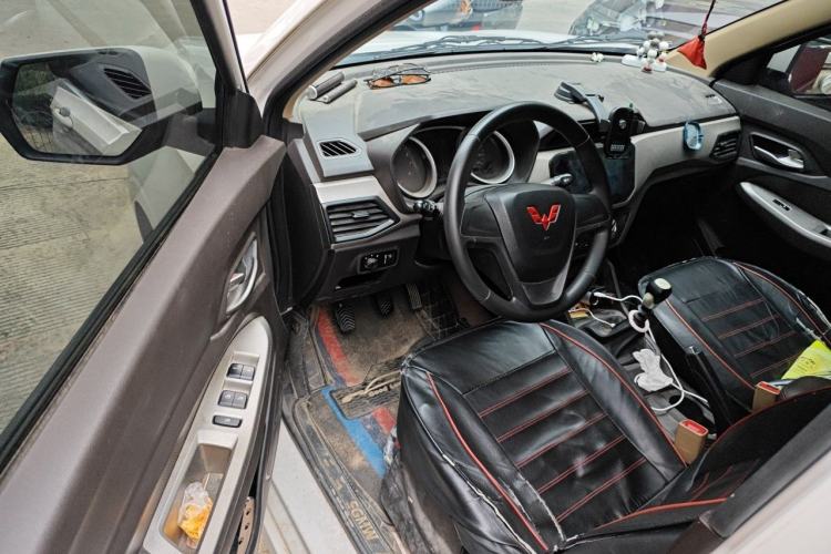 Used Wuling Hongguang 2021 1.5L Facelifted S Comfort Version with Electric Power Steering LAR Driver Seat