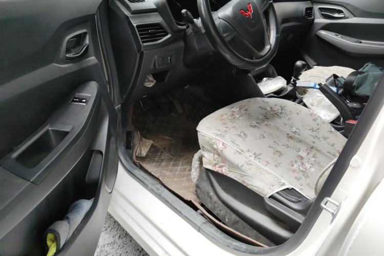 Used Wuling Hongguang 2021 1.5L Revised S Base Version with Electric Power Steering LAR Driver Seat