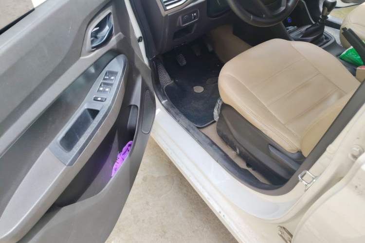 Used Wuling Hongguang 2021 1.5L S Standard Version LAR Driver Seat