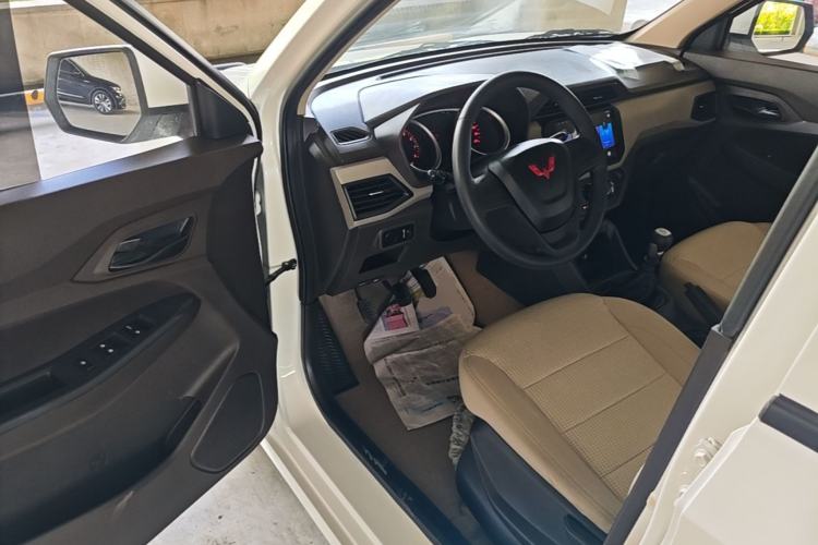 Used Wuling Hongguang 2021 1.5L Revised S Standard Version with Electric Power Steering LAR Driver Seat