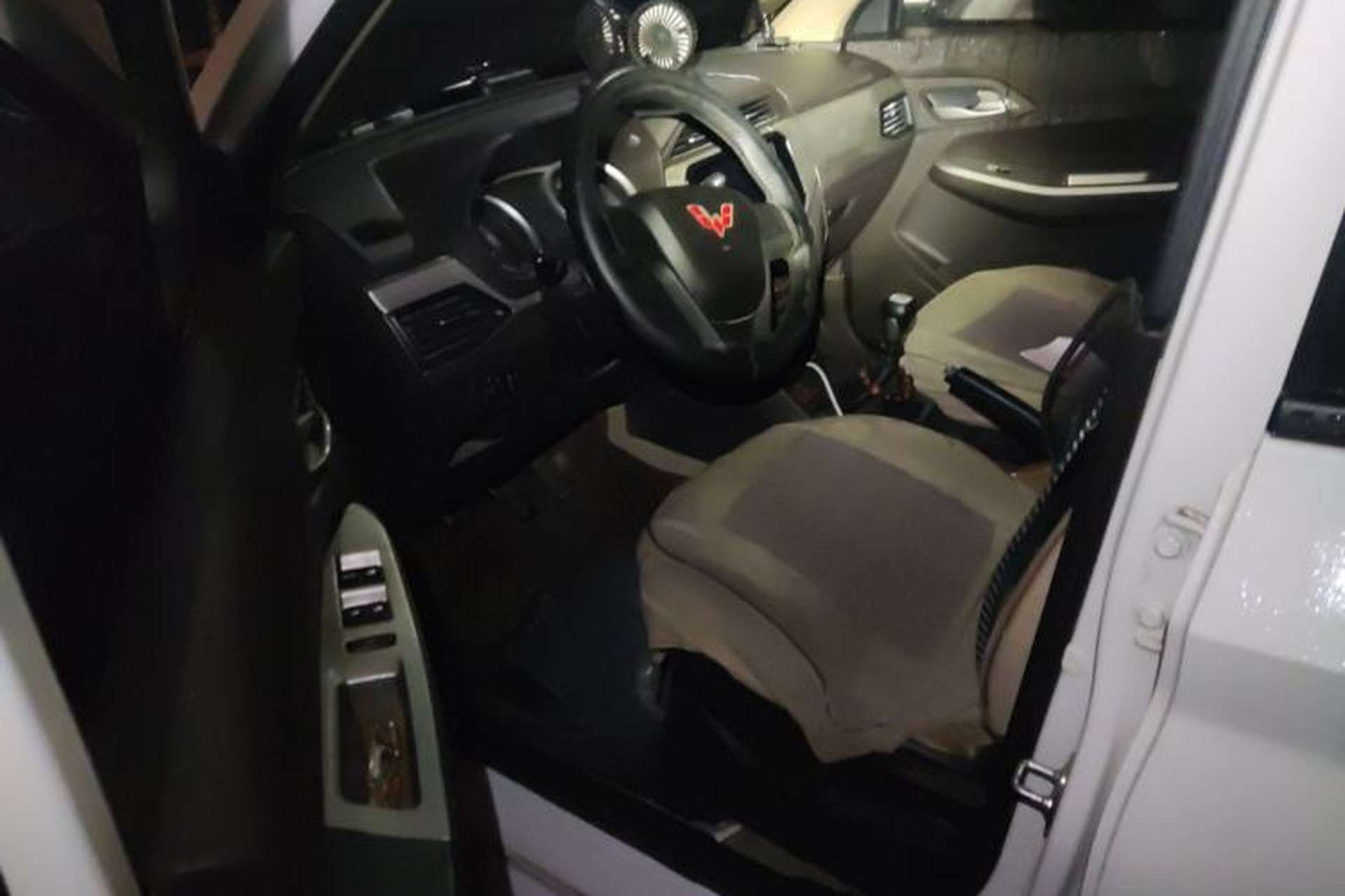 Used Wuling Hongguang 2021 1.5L Facelifted S Comfort Version with Electric Power Steering LAR Driver Seat