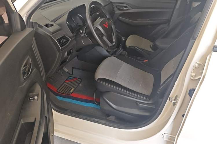 Used Wuling Hongguang 2021 1.5L S Base Version LAR Driver Seat