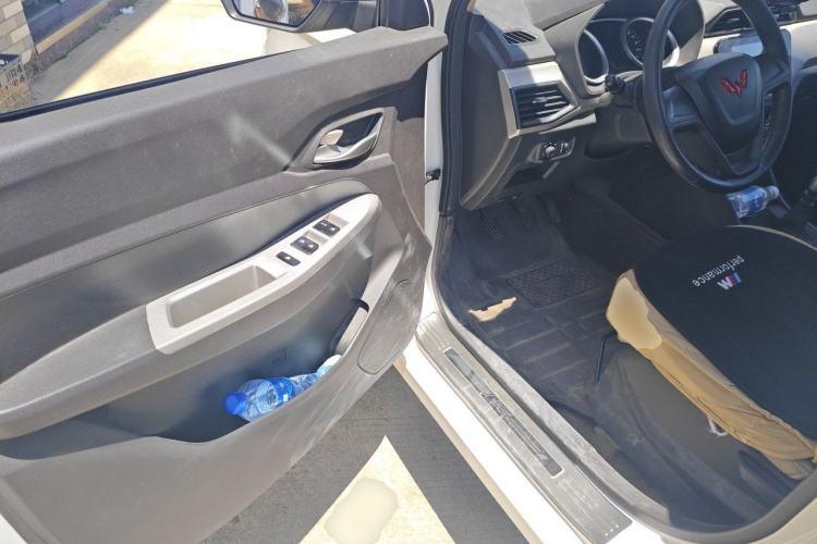 Used Wuling Hongguang 2021 1.5L Facelifted S Comfort Version with Electric Power Steering LAR Driver Seat