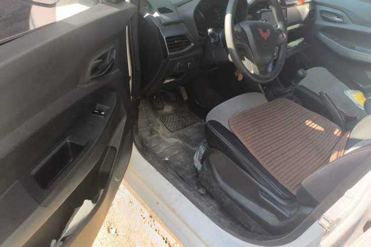 Used Wuling Hongguang 2021 1.5L S Base Version LAR Driver Seat