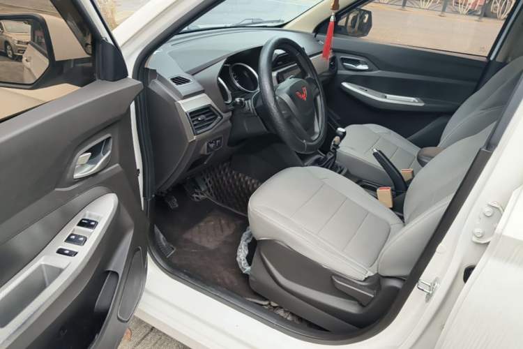 Used Wuling Hongguang 2021 1.5L Facelift S Comfort Version Hydraulic Power Steering LAR Driver Seat