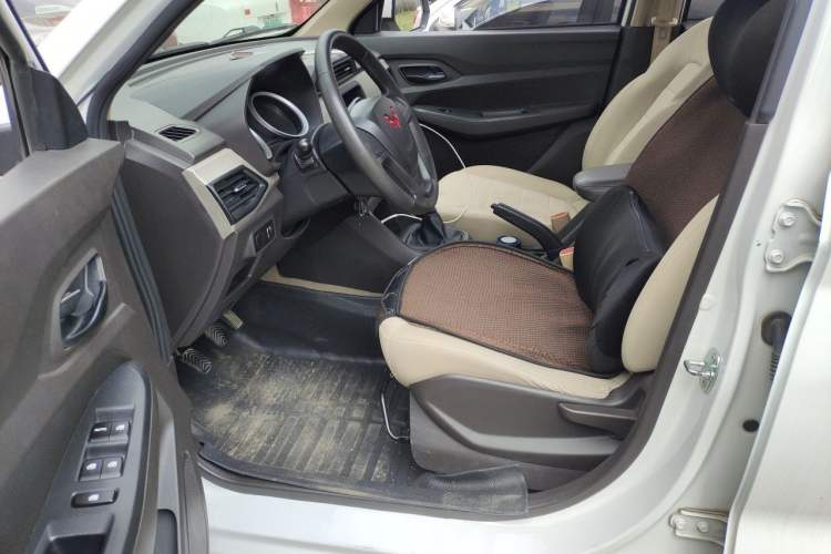 Used Wuling Hongguang 2021 1.5L S Standard Version LAR Driver Seat