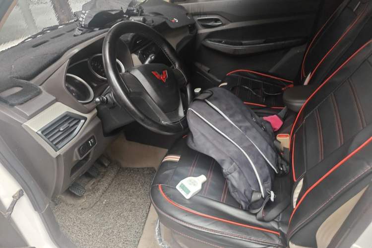 Used Wuling Hongguang 2021 1.5L Revised S Standard Version with Electric Power Steering LAR Driver Seat