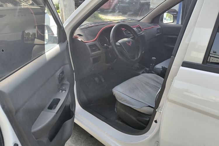 Used Wuling Hongguang 2021 1.5L S Base Version LAR Driver Seat