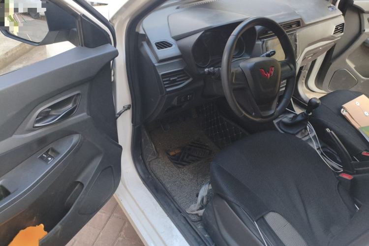 Used Wuling Hongguang 2021 1.5L Revised S Base Version Hydraulic Power Steering LAR Driver Seat