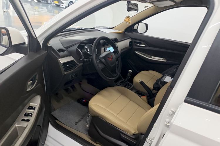 Used Wuling Hongguang 2021 1.5L Facelifted S Comfort Version with Electric Power Steering LAR Driver Seat