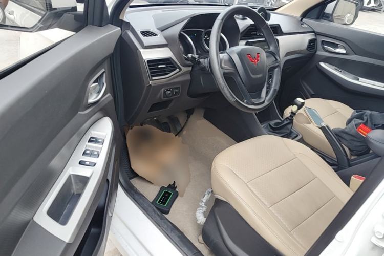 Used Wuling Hongguang 2021 1.5L S Comfort Edition LAR Driver Seat