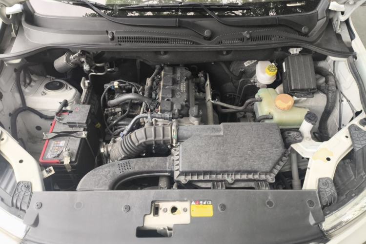 Used Wuling Hongguang 2021 1.5L Facelifted S Comfort Version with Electric Power Steering LAR Engine Bay