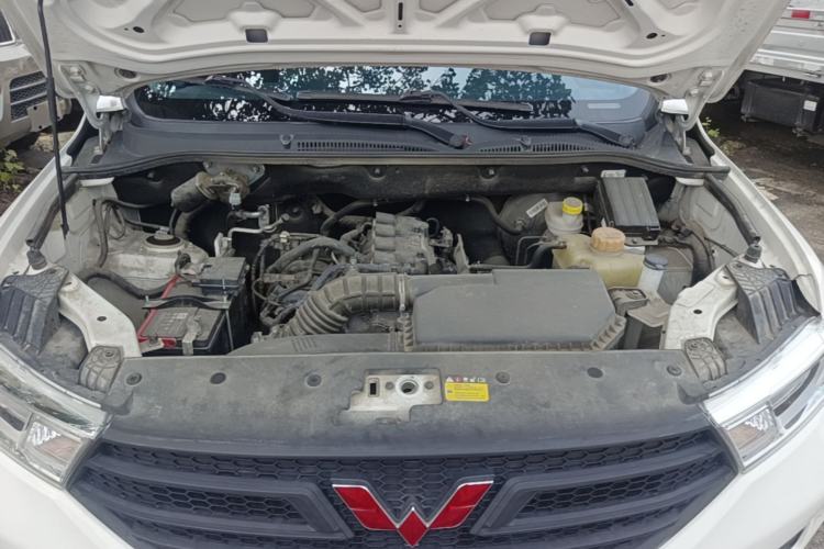 Used Wuling Hongguang 2021 1.5L S Base Version LAR Engine Bay