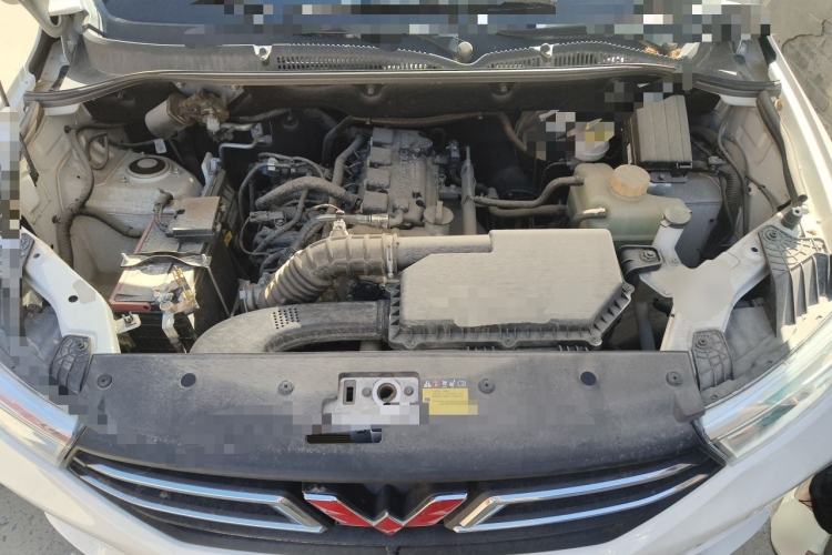 Used Wuling Hongguang 2021 1.5L Revised S Standard Version Hydraulic-Power-Assisted LAR Engine Bay